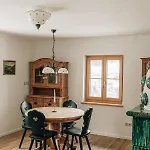 Charming With Sauna + Views! Chalet