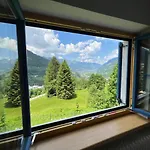 Charming With Sauna + Views! Chalet
