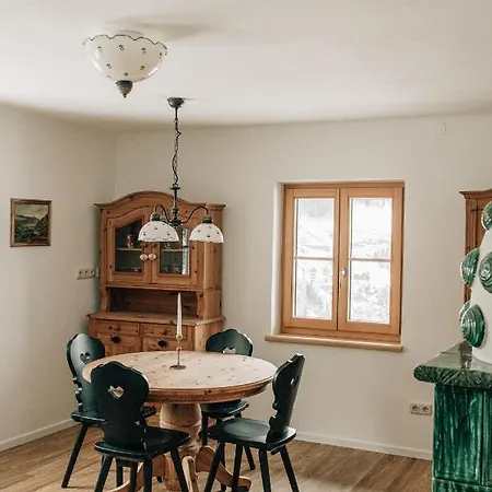 Charming With Sauna + Views! Chalet